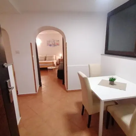 Pepe Апартаменты Новиград