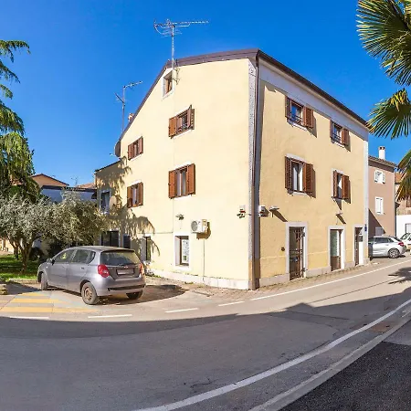 Apartment Pepe *